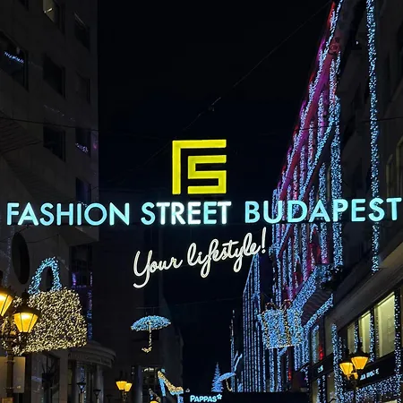 Walk Fashionstreet Apartmnts